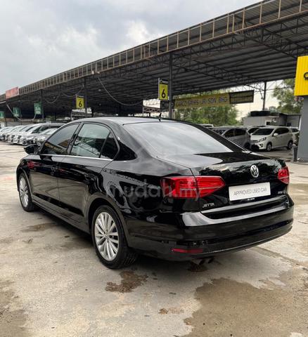 2018 Volkswagen JETTA 1.4 TSI HIGHLINE (CKD) - 5