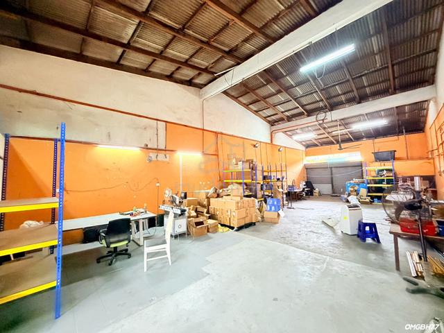 Taman Klang Utama Single Storey Link Factory 25x80 Partition Room 1