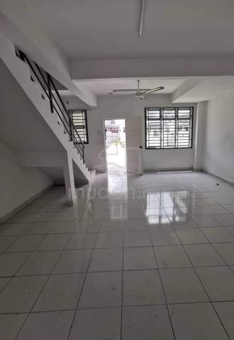 Double Storey Taman Laman Indah, Kangkar Pulai, Pulai Indah, Johor 1