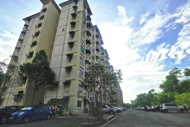 Baiduri Courts (Bukit Puchong) 4