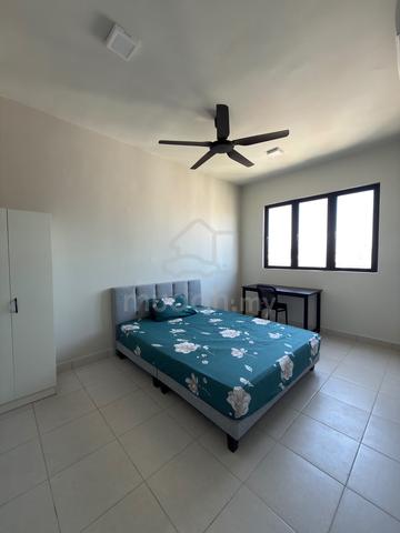 Residensi Max 1