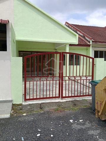 Single Storey Terrace House for Rent | Taman Bukit Zamrud | Near LEKAS 1