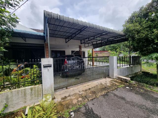 Freehold Corner Lot Taman Lake View Taiping 1