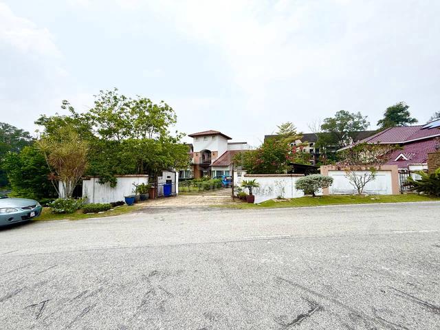 2.5 Storey Bungalow Jalan Tembaga, Seksyen 7, Shah Alam 1
