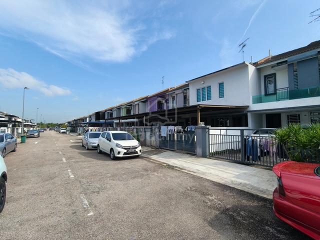 Gelang Patah Taman Nusa Bayu Jalan Bayu Double Storey Terrace House 1