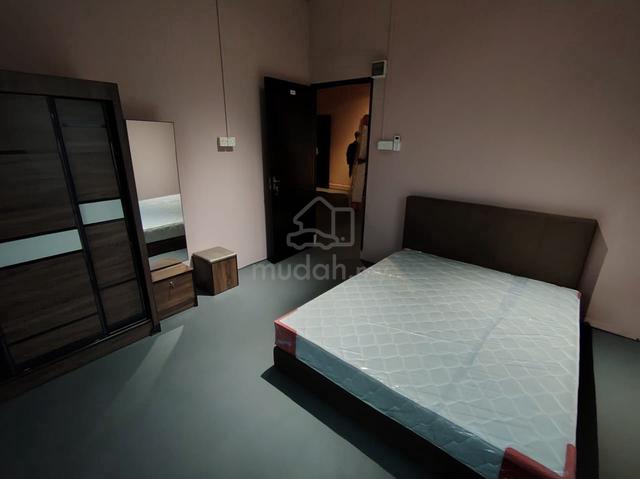 CIQ MEDIUM ROOM Behind Columbia Hospital & 1 Terbau Apt 1