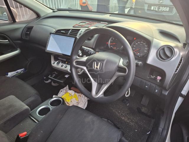 2014 Honda STREAM 1.8 I-VTEC RSZ FACELIFT (A) - 4