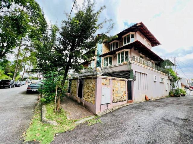 RENOVATED CORNER LOT 2.5 Storey Saujana Damansara Damai Petaling Jaya 1