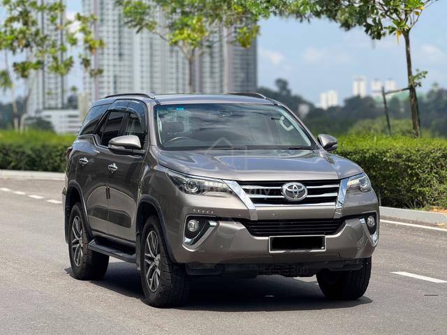 2017 Toyota FORTUNER 2.7 SRZ 4x4 (A) - 1