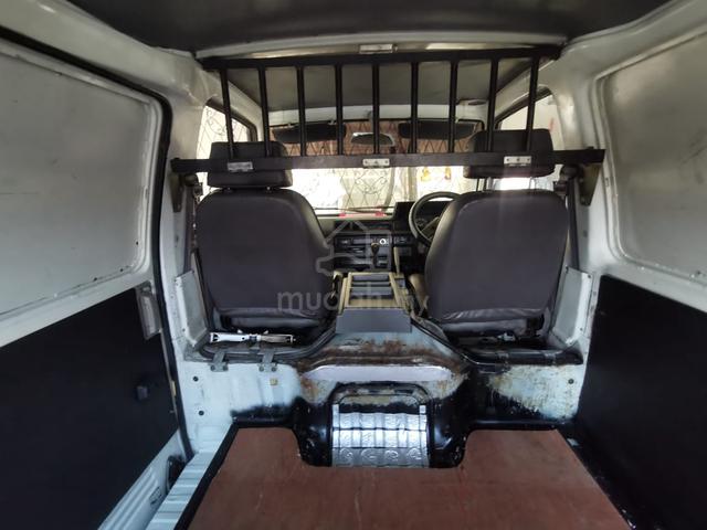 2002 Nissan VANETTE 1.5 AUTHENTIC (M) - 4