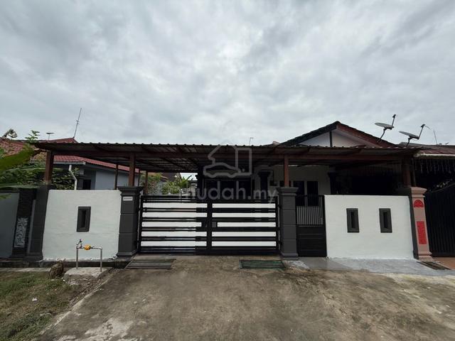 International Lot, Below MV, Taman Sri Saujana, Kota Tinggi 1
