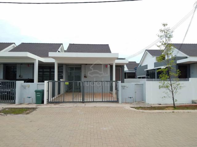 Female Room for rent near Kotasas, UIA Kuantan 1