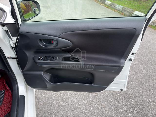 2015 Toyota WISH 1.8 X (A) FACELIFT - 5