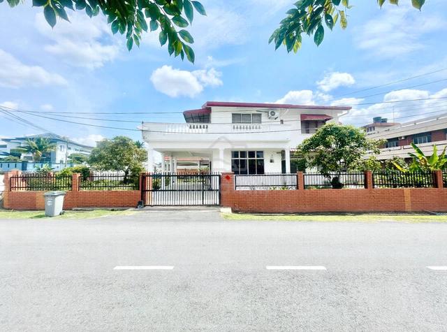 Double Storey BUNGALOW, CORNER LOT, Taman Lucky, Rasah, Seremban 1