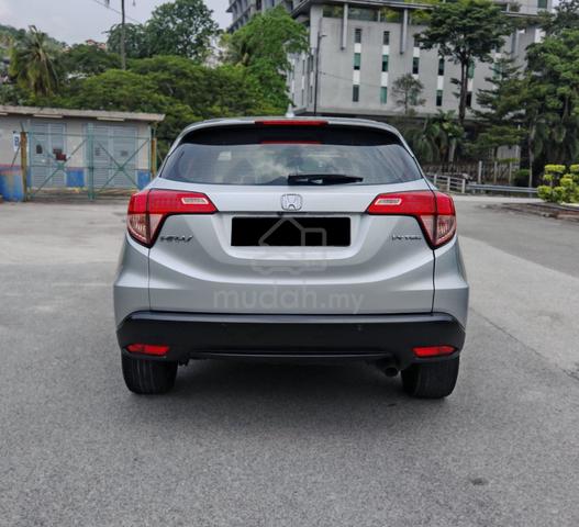 2017 Honda HR-V 1.8 V ENHANCED Facelift Premium - 4
