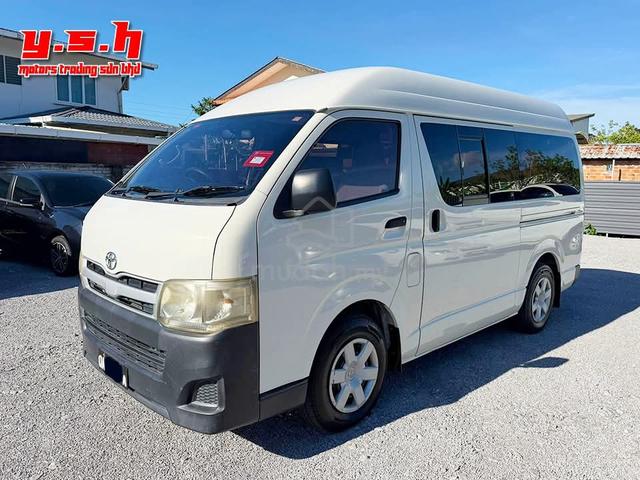 2012 Toyota HIACE 2.7 FACELIFT (M) - 3