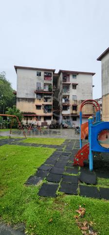 Sri Indah Apartment 1