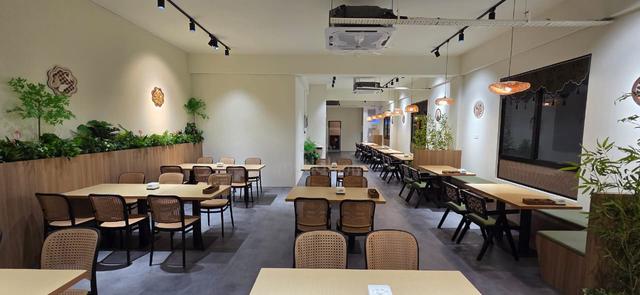 Eco Botanic 2 -3 Storey Shop Endlot 1st Floor for Rent (Ready unit) 1