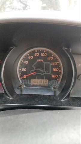 2011 Toyota HIACE 2.5 FACELIFT (M) - 5