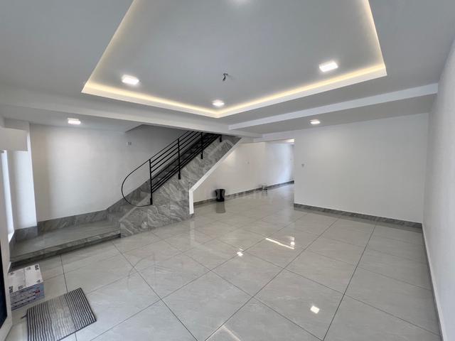 【🔥RENOVATED🔥OPEN FACING🔥FREEHOLD】20 x 65 sqft @ Mahkota Cheras 1