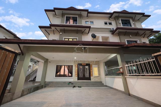 2.5 Storey Semi-D at Mahkota Cheras 1