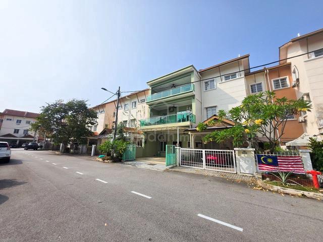 Fully Reno 3 Storey Taman Ukay Perdana Ampang 1
