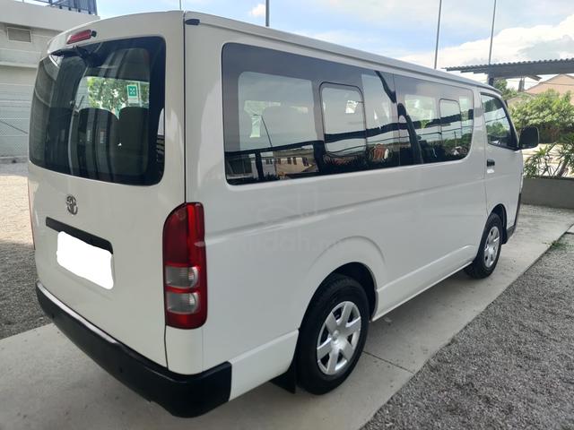 2017 Toyota Hiace 2.5 (M) Window 14 Seat Low Roof - 3