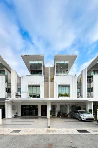 CANTIK 3 Storey Terrace, Lake Point Residence, Cyber 11 Cyberjaya 1