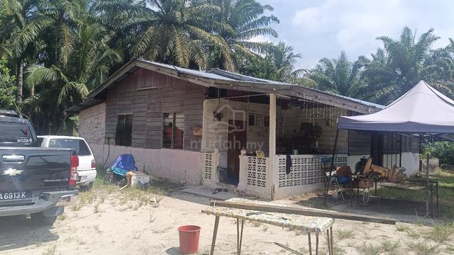 Tanah dan tapak rumah 1
