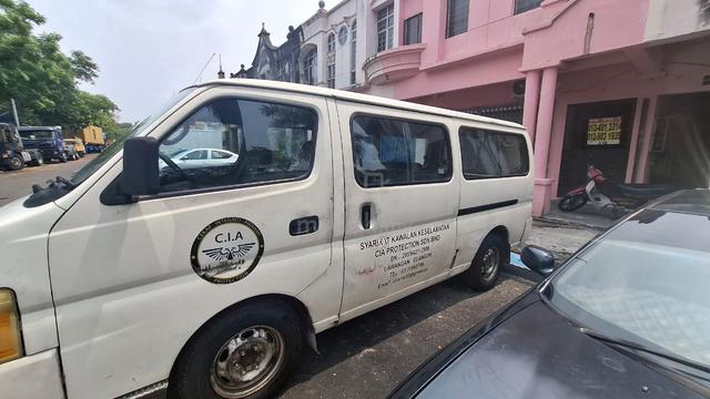 2011 Nissan URVAN 3.0 WINDOW VAN (M) - 2