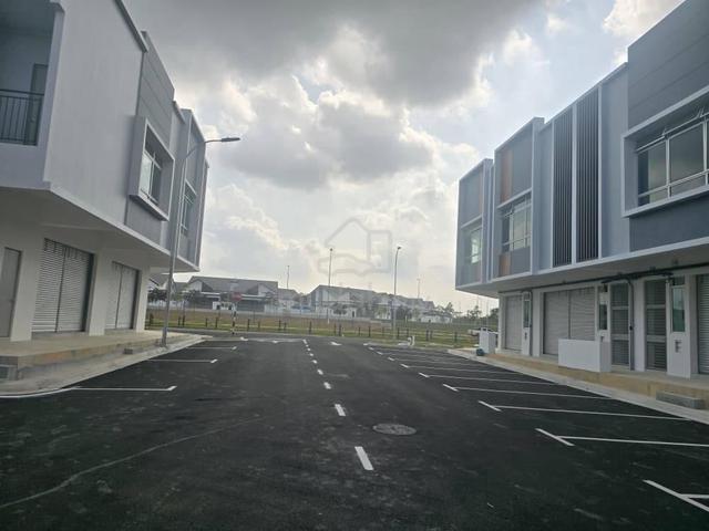 Brand New Kulai @ Bandar Putra @ Jalan Puyuh Shop Lot Double Storey 1