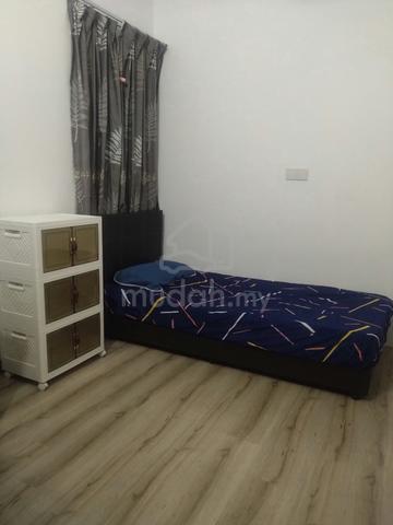 1 Small Room to Let at Kepong Baru 1