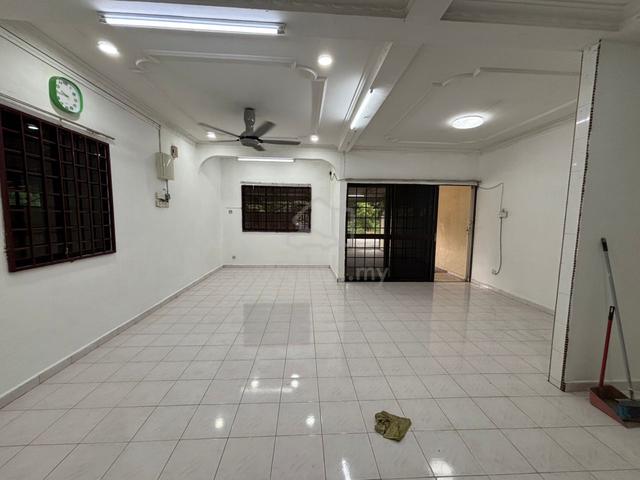 Corner Taman Klang Utama @ House for Rent 1