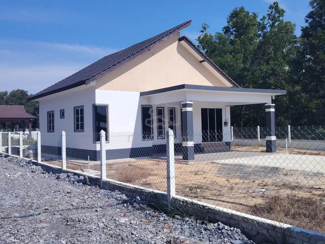 Rumah Banglo Baru Siap Hadapan MRSM Bandar Dungun Utk Dijual Segera 1