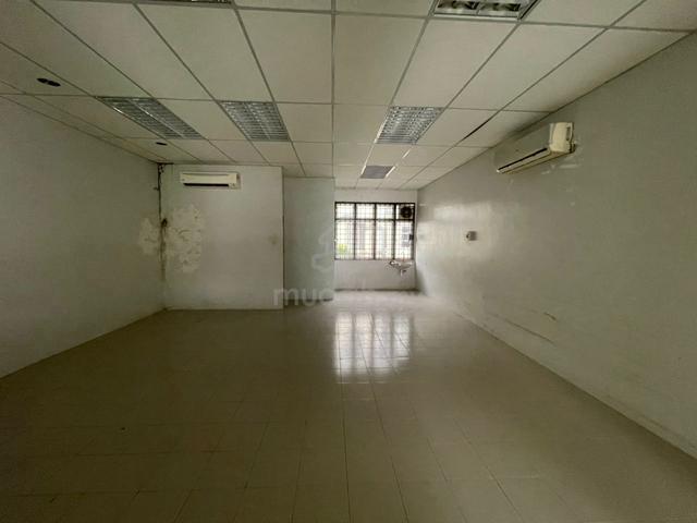Facing Road Ground Floor Shoplot Taman Bahagia Pekan Jitra Near McD 3