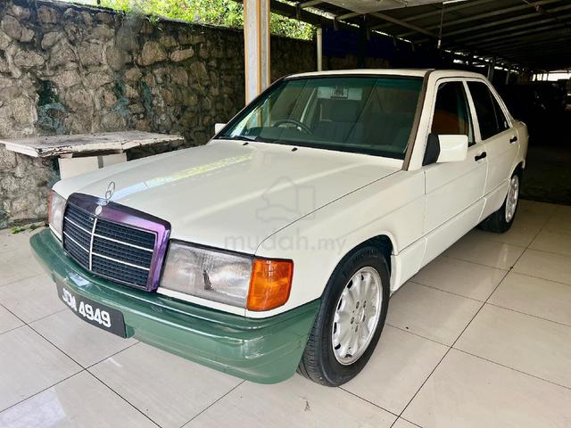 Mercedes Benz 190E Nice Johor Plate No. - 1