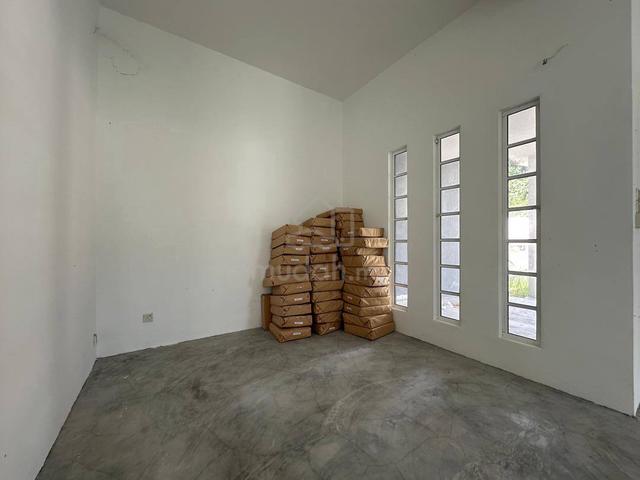 Cheapest 2 Storey Semi D Greenhill Residence Seksyen U10 Shah Alam 4