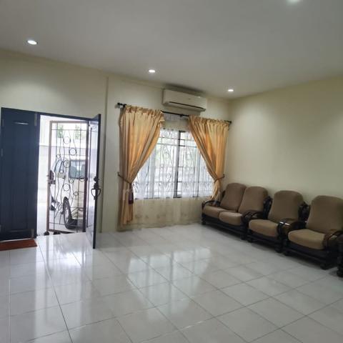 Double Storey Terrace House๐Stutong Near BDC For SALE 1