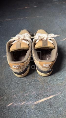 Nike sb dunk low travis scott - photo 4 of 5