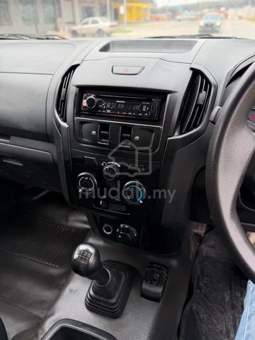2021 Isuzu D-MAX 4X4 1.9L SINGLE CAB (M) - 4