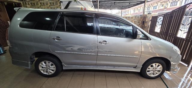 2010 Toyota INNOVA 2.0 G FACELIFT (A) - 1