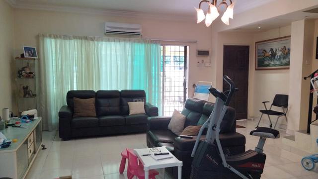 Puchong Puncak Kinrara Double Storey Gated Guarded Partly Furnished 1
