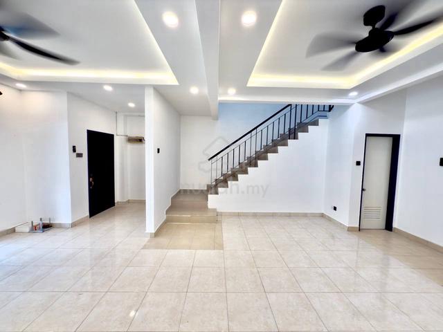 Rumah Besar, Muat 2 Kereta, Renovated, Sg Buloh 1