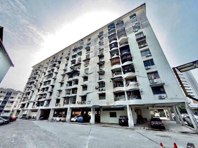 Perdana Court 1