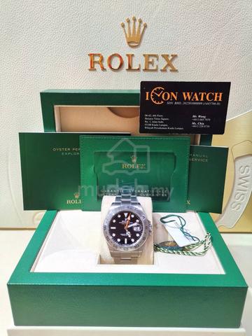 Pre-Owned Rolex 226570 Explorer II Black Dial 42mm - photo 2 of 6