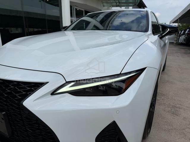 2023 Lexus IS300 2.0 F-SPORT MODE BLACK III 5A CAR - 3