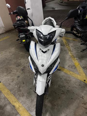 yamaha lc135 V2 2011 - photo 3 of 6