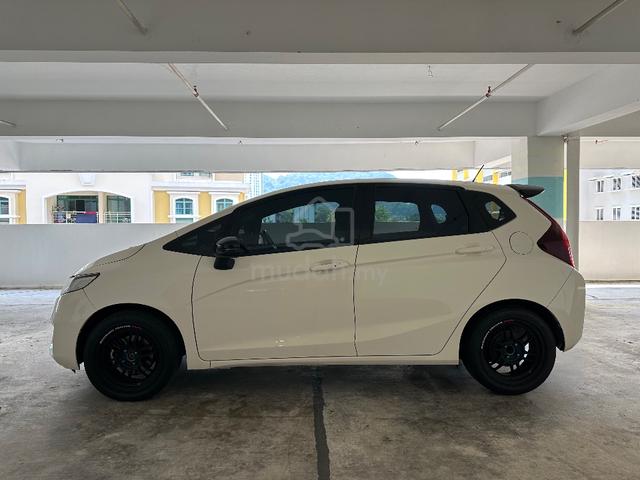 Honda Jazz 1.5 (A) V Spec Type R Champion White - 3