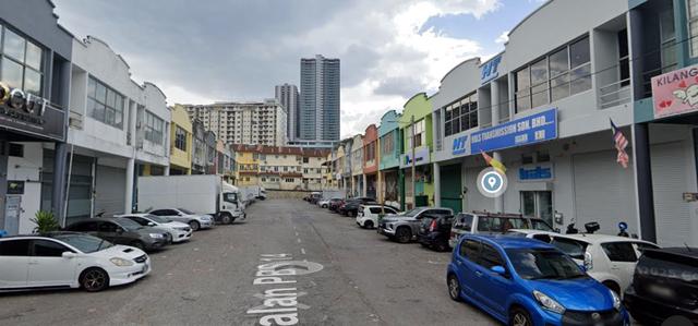 Bukit Serdang Industrial Corner Lot Link Factory Limited Unit Sale 1