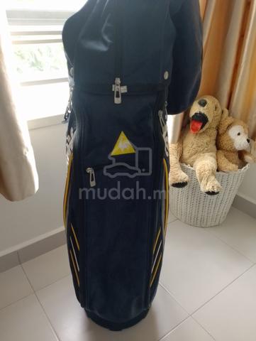 Golf Bag Used Items. Fair Condition. - photo 4 of 6